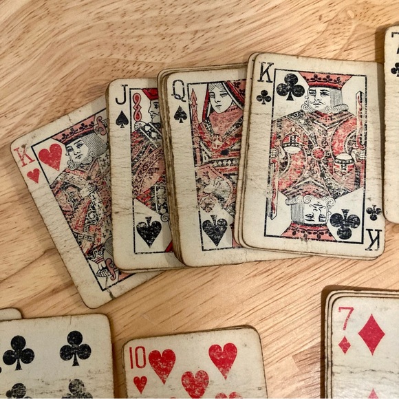 Vintage Mini Playing Card Set Game Folk Art Case - Picture 14 of 16